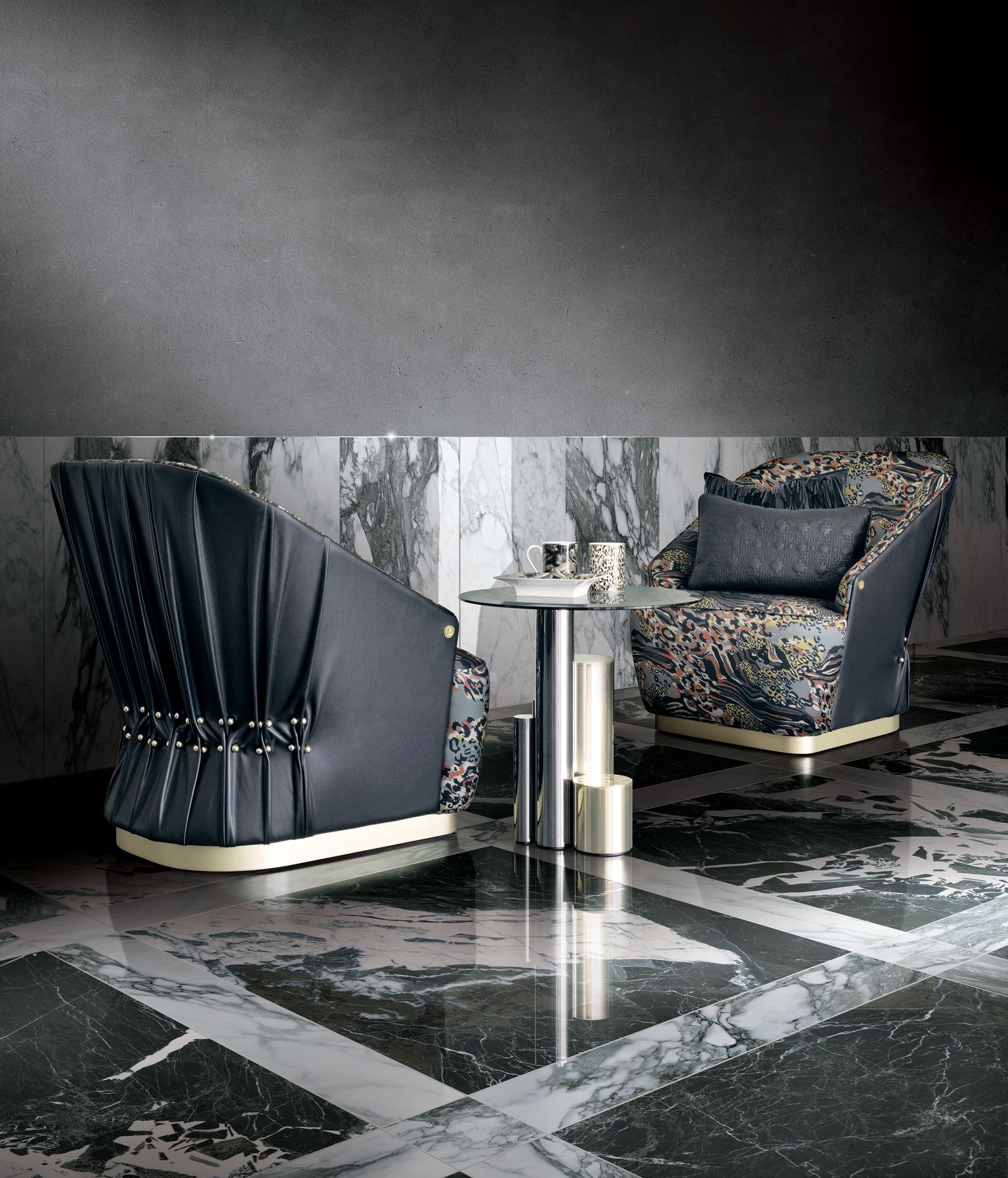 ROBERTO CAVALLI Lush Noir Antigue Lux 78.5*178.5 см в интерьере